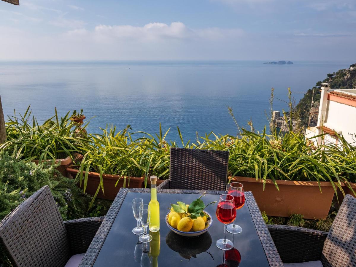 Scorcio D' Oltremare - Sea View Apt In Позитано Екстериор снимка
